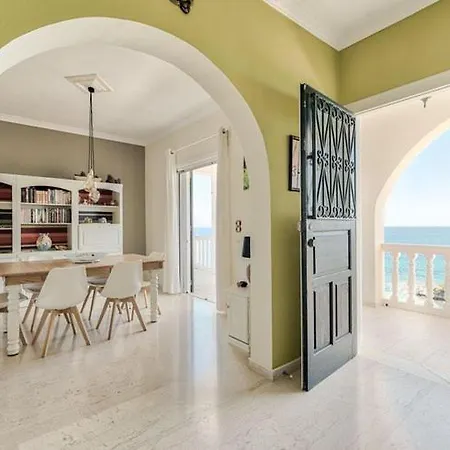 Apolafste Apartment *